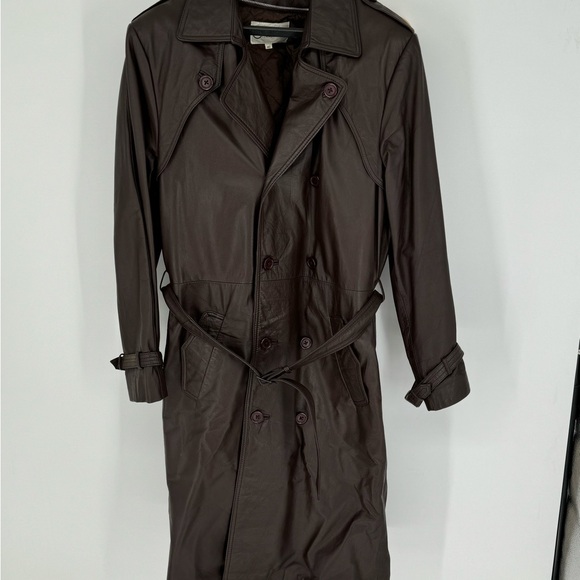 Deerskin Trading Post Men's Brown Belted Long Leather Coat Sz 40 Pockets - Picture 2 of 6